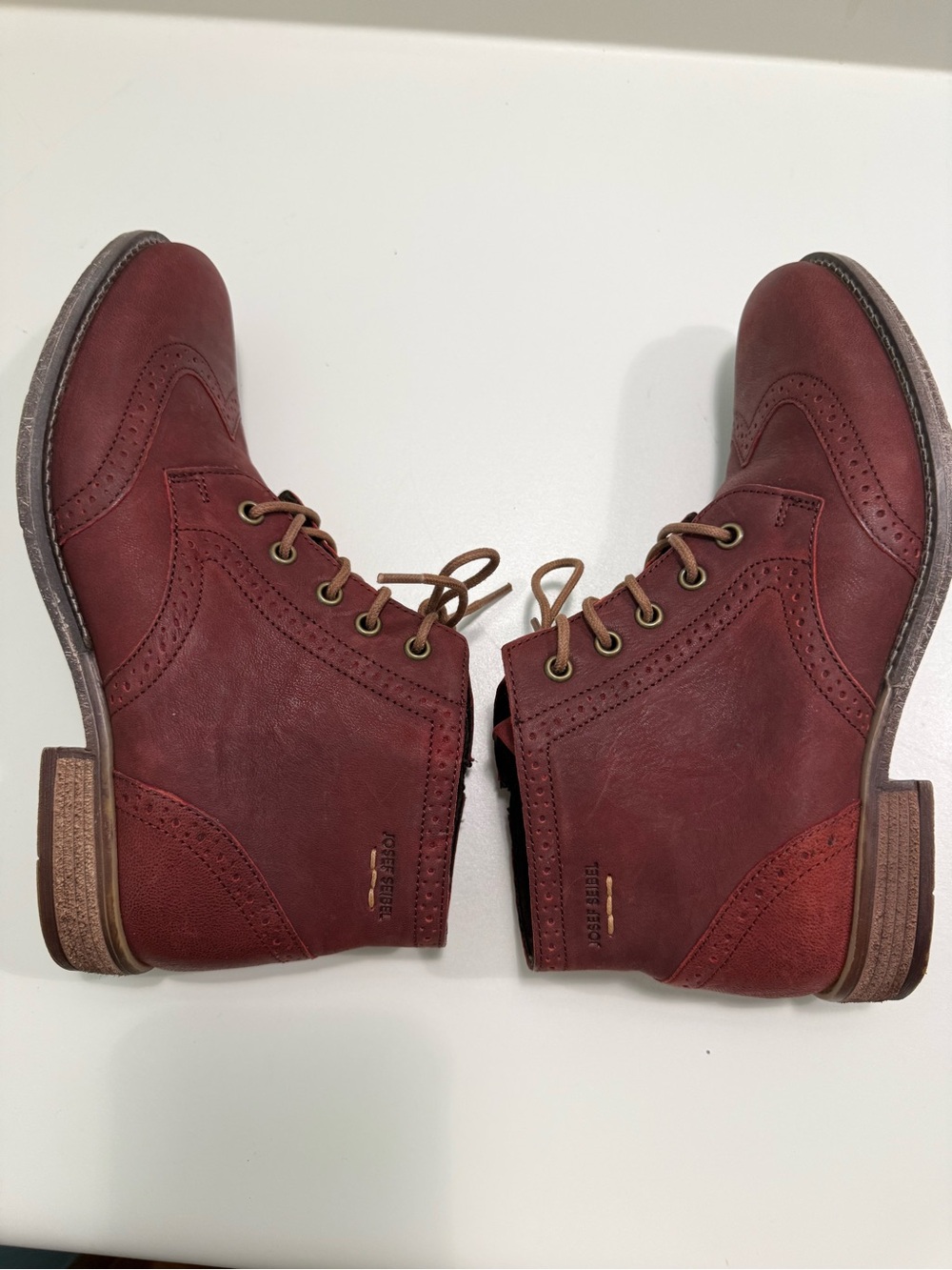 Josef Seibel Timeless Sienna 75 women’s red Wingtip Lace-Up Ankle Boots-EU 40